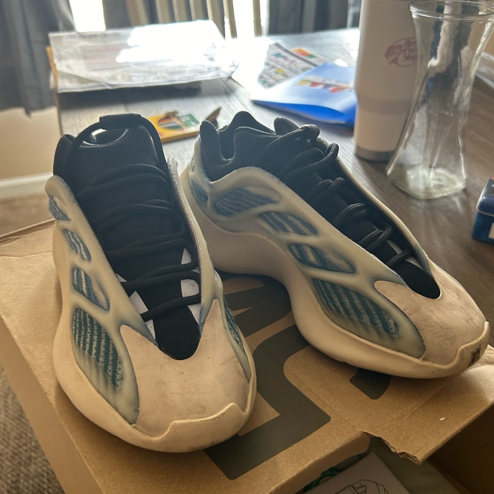 Yeezy 700